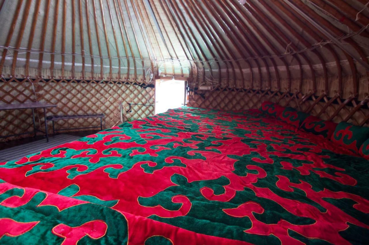 Jyrgalan Yurt Lodge Екстериор снимка