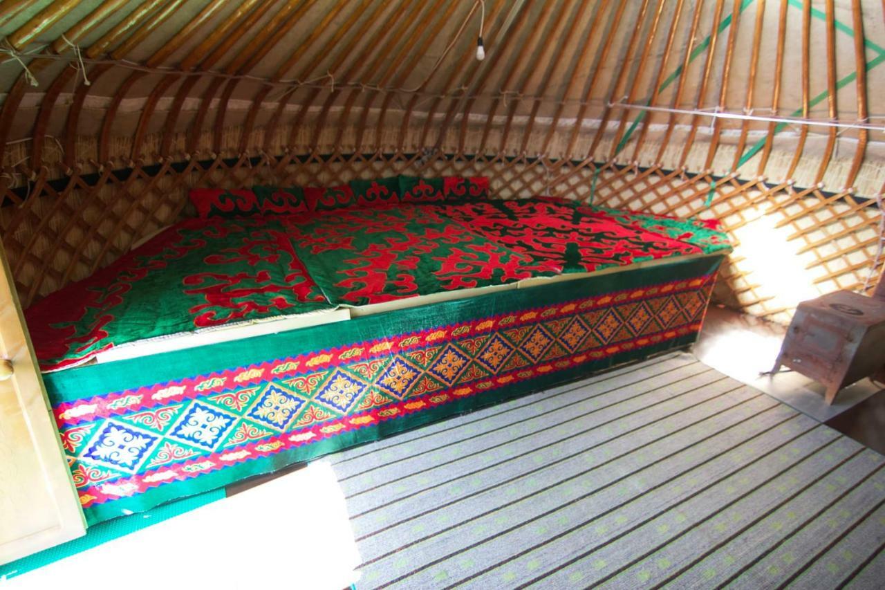 Jyrgalan Yurt Lodge Екстериор снимка